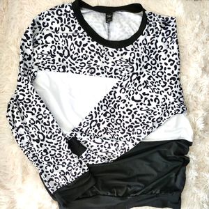 Sz 2XL Shein Curve B&W Leopard print Shirt